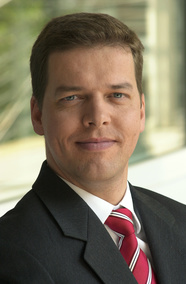 Dr. Ralf-Peter Simon