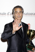 David Strathairn