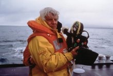 Ein furchtloser Dokumentarfilmer wie Jaques Perrin trotzt Wind und Wetter - wie hier bei seinen Aufnahmen f�r "Nomaden der L�fte"