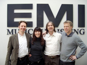 Neue Partner im Gesch�ft mit Produktionsmusik (v.l.n.r.): Christian Reinecke, Anet Mainka, David Lowman und Markus Hedke (Executive Vice President EMI Music Publishing Germany