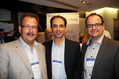 Zufrieden mit der Veranstaltung: Michael Gutowski (l.) und Michael Hosp (r., beide kdg) sowie Bryan Ekus (Media-Tech Association)