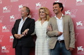 Fabrice Luchini, Catherine Deneuve und Francois Ozon mit ansteckendem L�cheln. Ihre Kom�die "Potiche" ist der bis dato unterhaltsamste Film im Wettbewerb der diesj�hrigen Mostra^^Biennale^^