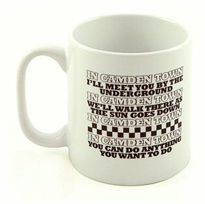 Schm�ckt Merchandise der Londoner U-Bahn: Die bei EMI verlegten Songzeilen aus "Camden Town"