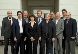 F�rdertopf aufgestockt: Aufsichtsratmitglieder der Initiative Musik mit (v.l.) Bernd-Wolfgang Weismann, Mark Chung, J�rg Evers, Ina Ke�ler, Jens Michow, Frank Dostal, Dieter Gorny, Mike Heisel, Norbert Niclauss und Steffen Kampeter
