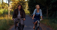 Gehen mit "Barbara"-Regisseur Christian Petzold auf Kinotour, wenn auch nicht mit dem Fahrrad: Ronald Zehrfeld und Nina Hoss (Bild: Piffl)