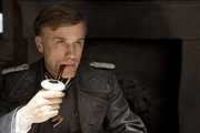 "Inglourious Basterds" hat weltweit schon mehr als 200 Mio. Dollar eingespielt (Bild: Universal)