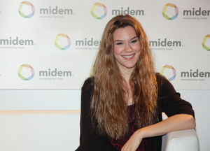 Kommt gut an: Joss Stone, deren �ber Membran vermarktete "LP1" bei den Impala Sales Awards Gold-Status erreichte, hier bei der Midem 2012 (Bild: MusikWoche)