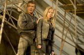 Pressevertreter waren von Michael Bays "Die Insel", hier im Bild Scarlett Johansson und Ewan Mc Gregor, begeistert (Bild: Warner)