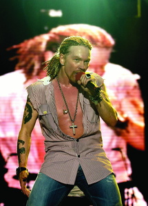Rockt mit Guns N' Roses unter freiem Himmel in M�nchengladbach: Axl Rose (Bild: Universal Music)