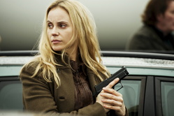 Sofia Helin spielt die schwedische Kommissarin Saga Nor�n in der neuen ZDF-Krimiserie "Die Br�cke - Transit in den Tod (Bild: ZDF/Ola Kjelbye)