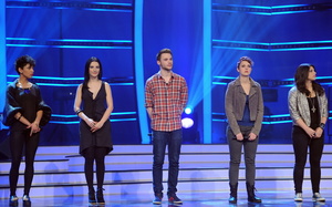 Traten im Viertelfinale gegeneinander an (v.l.n.r.):.: Shelly Phillips, Ornella de Santis, Roman Lob, Katja Petri und Yana Gercke (Bild: NDR/Willi Weber)
