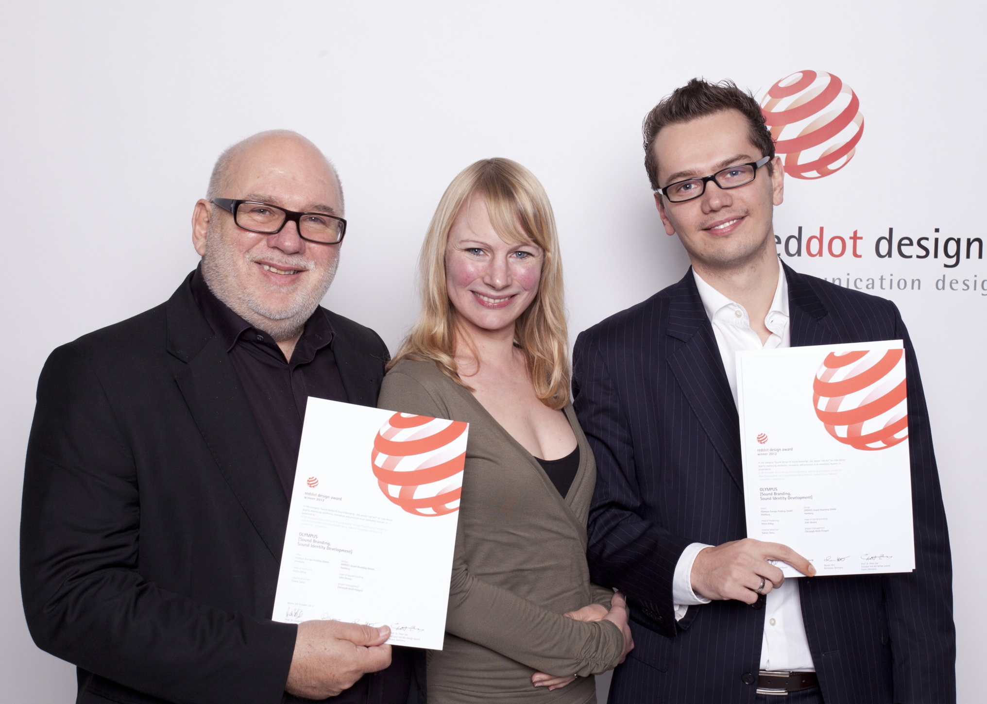 Groves Holt Red Dot Award