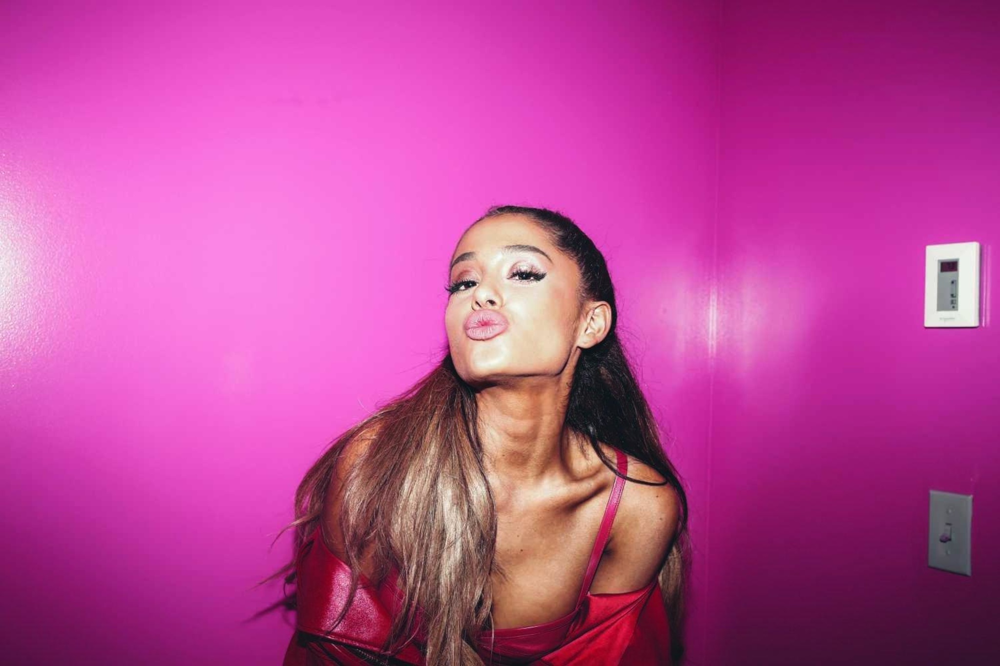 Uk Charts Ariana Grande Triumphiert