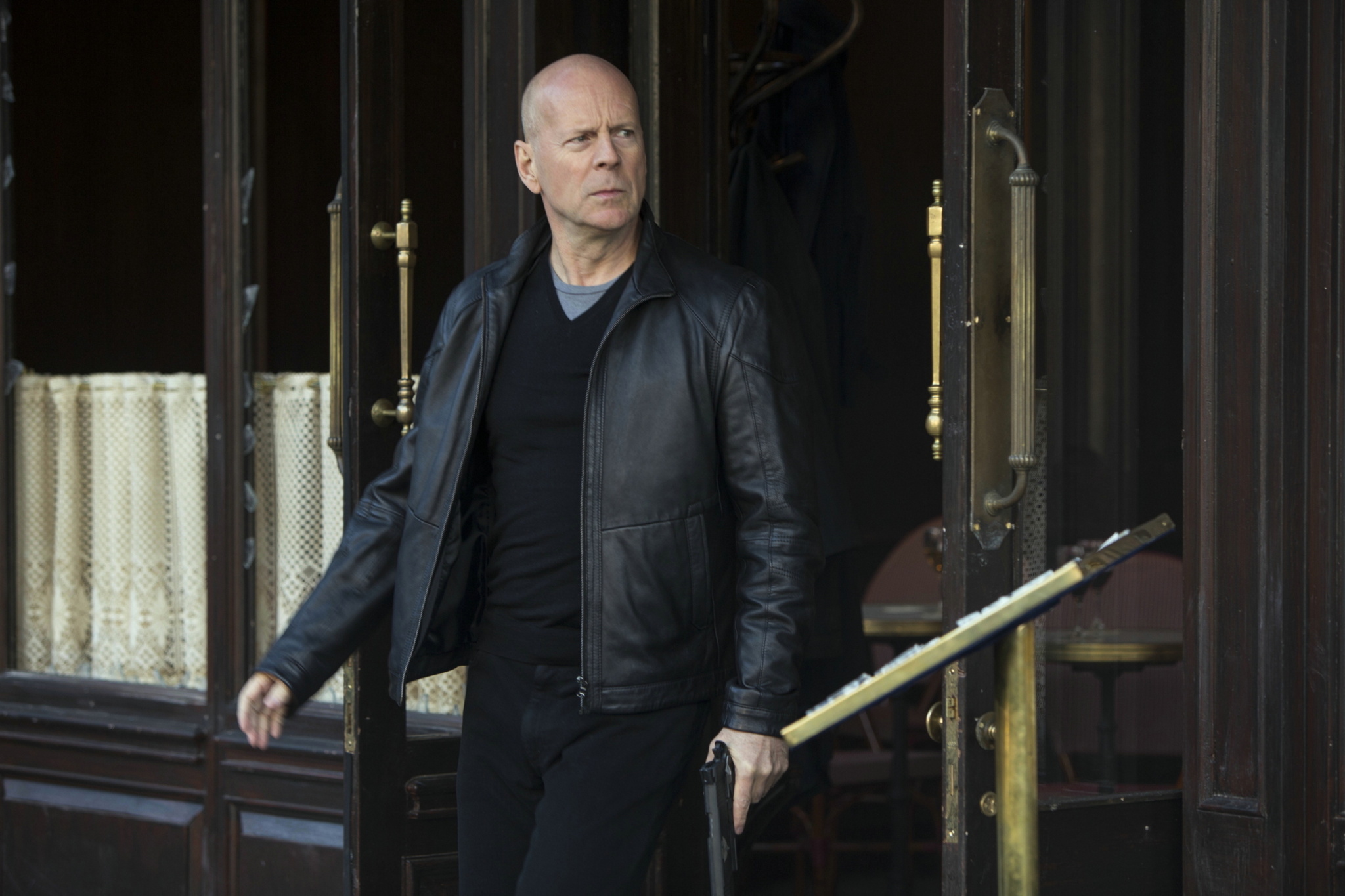 Concorde Sorgt Mit Bruce Willis Aktion Fur Herbstliche Action
