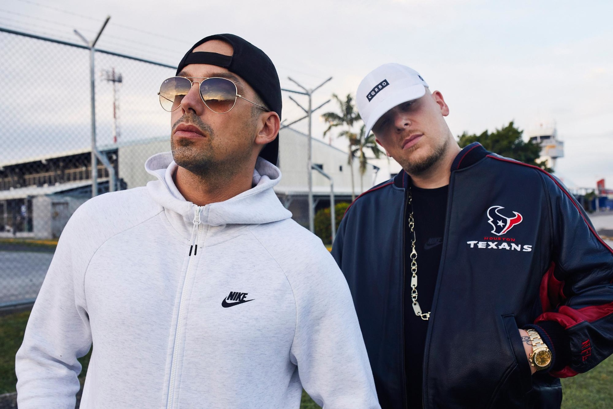 Universal Music Gratuliert Bonez MC Und Raf Camora Zu Streamingerfolg